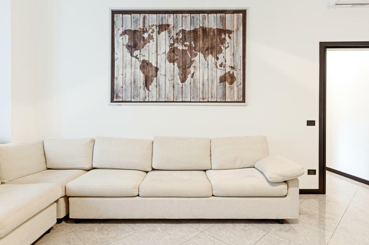 S. Maria Valle Central Roomy Flat Mailand Exterior foto