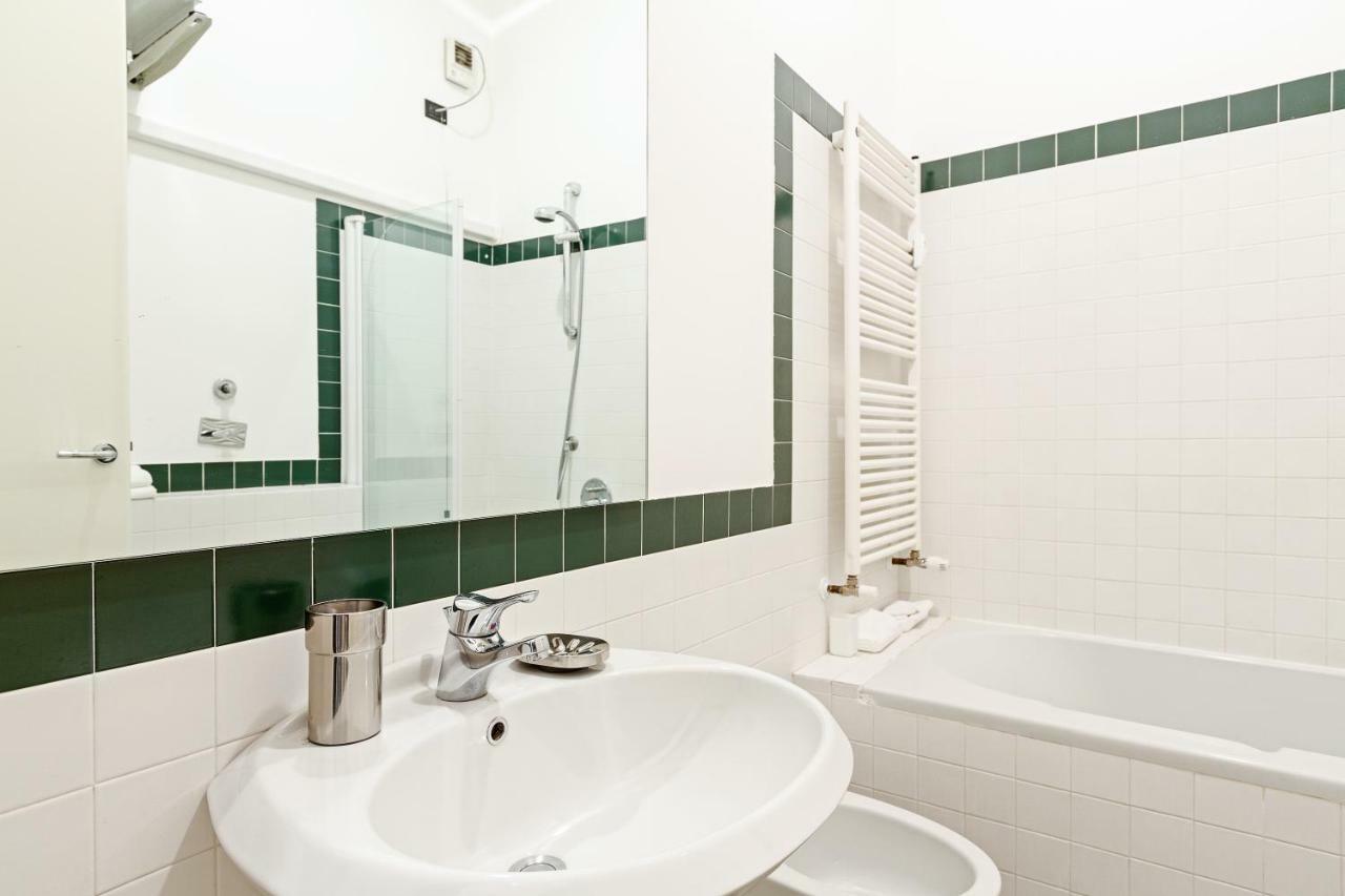 S. Maria Valle Central Roomy Flat Mailand Exterior foto